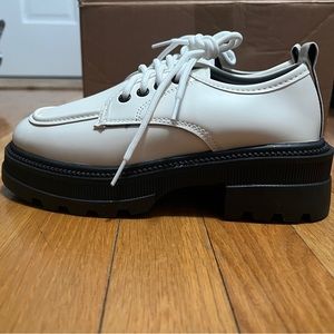 New never worn white platform lace-up oxfords